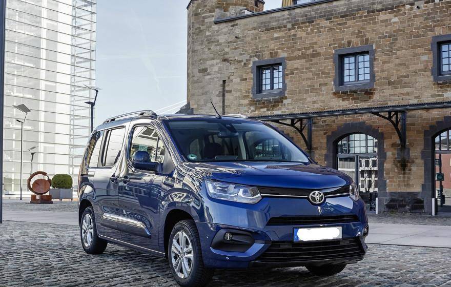 丰田版"五菱宏光"来了,搭柴油引擎 8at,车长近4.8m,或11万起_proace