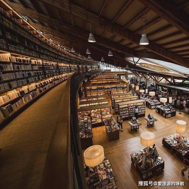 日本那些惊艳的校园图书馆 每一座都颜值爆表 大学