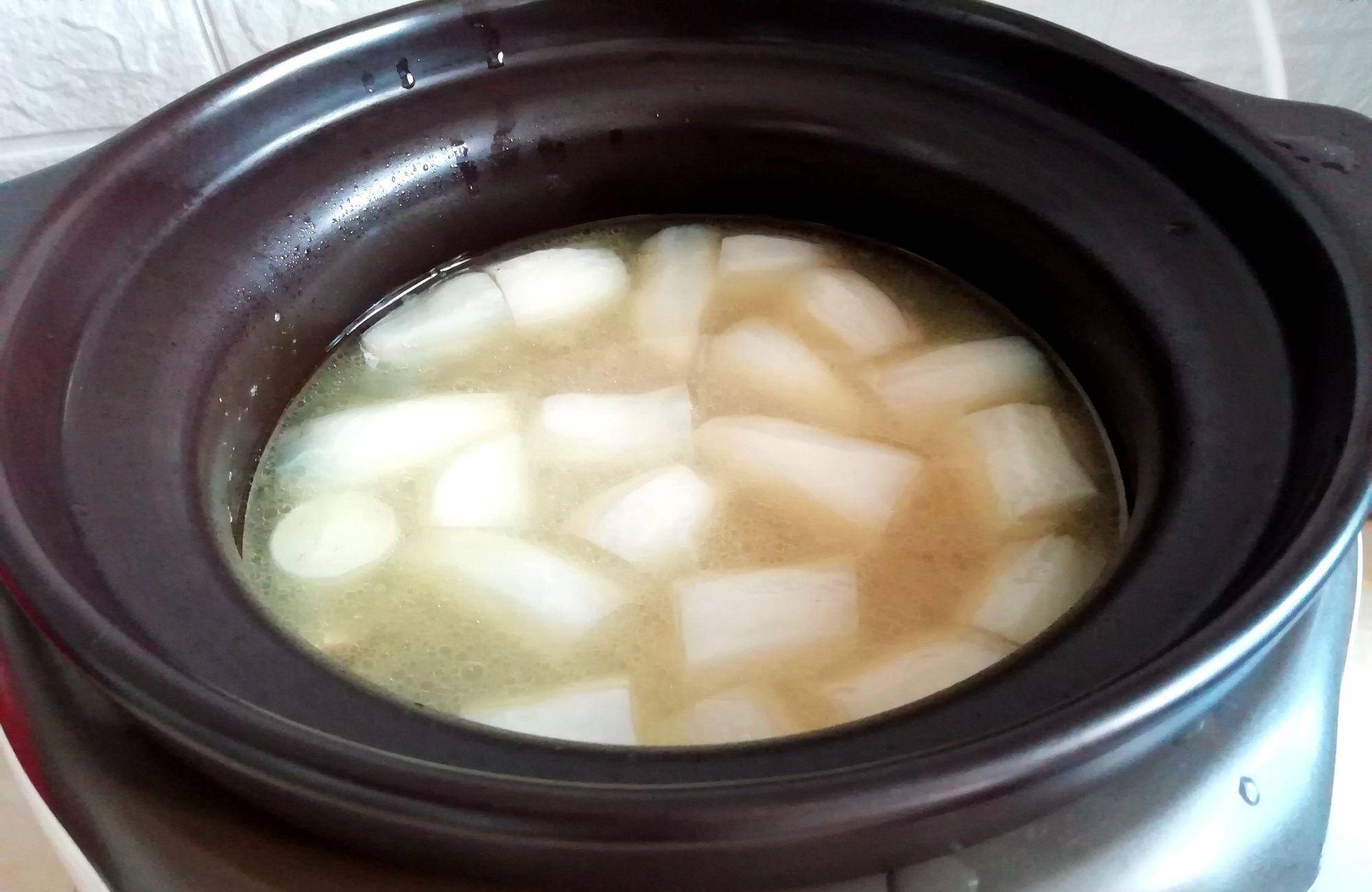 原创冬天进补,别错过这汤,6块钱炖一锅,孩子常喝记忆力好,不怕冷