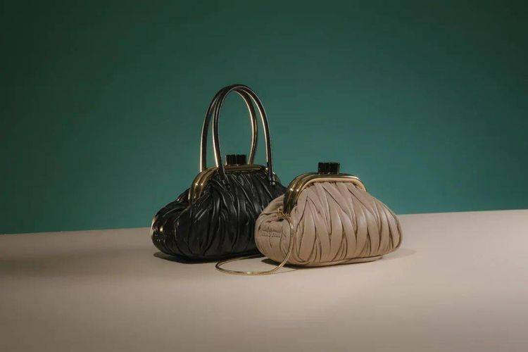 ˭���������?Lisa�������ֲݵ��⼸��,������2021��Ĵ󱬿�