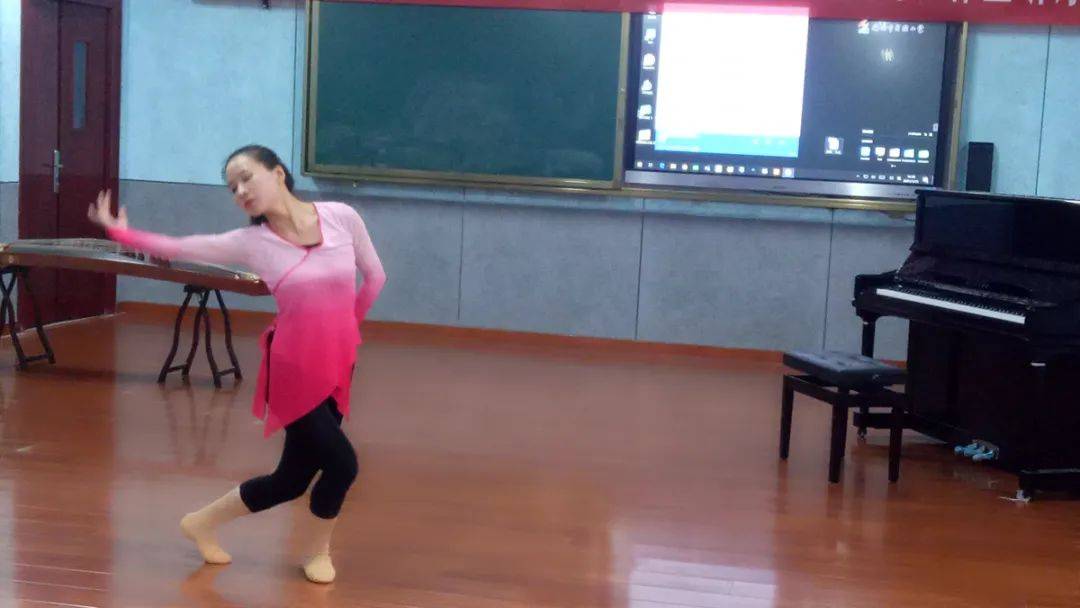 音乐的基本功有哪些 27364608c328407db5c0de9cef38dd53.jpeg