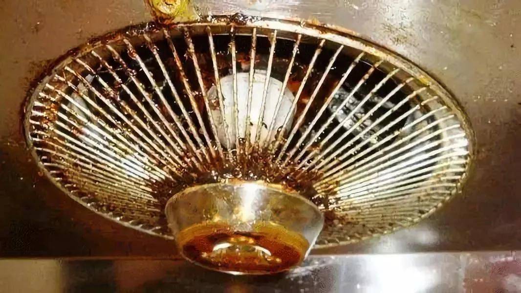 重油清洗剂,喷一喷,多年老油污不见了