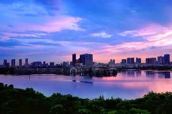 2020十堰最新gdp_十堰最新铁路运行图(2)