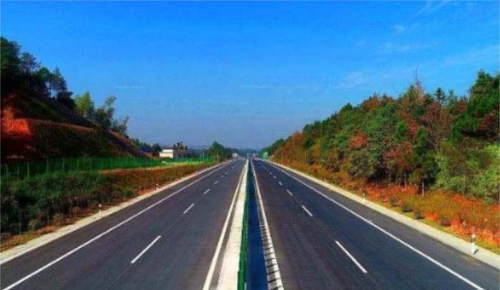 陕西一条斥资80亿“高速公路”已通车，设计时速80公里每小时