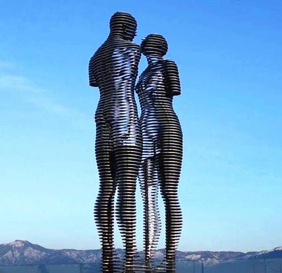 世界最“尴尬”的3座雕塑，在特定情况下并不“美观”！遭非议