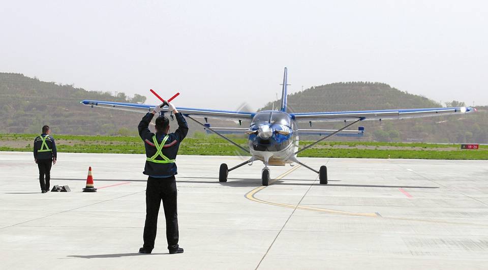 人怎么才能飞上天空 93ff6354f0a849cf925628b5390ee744.jpeg