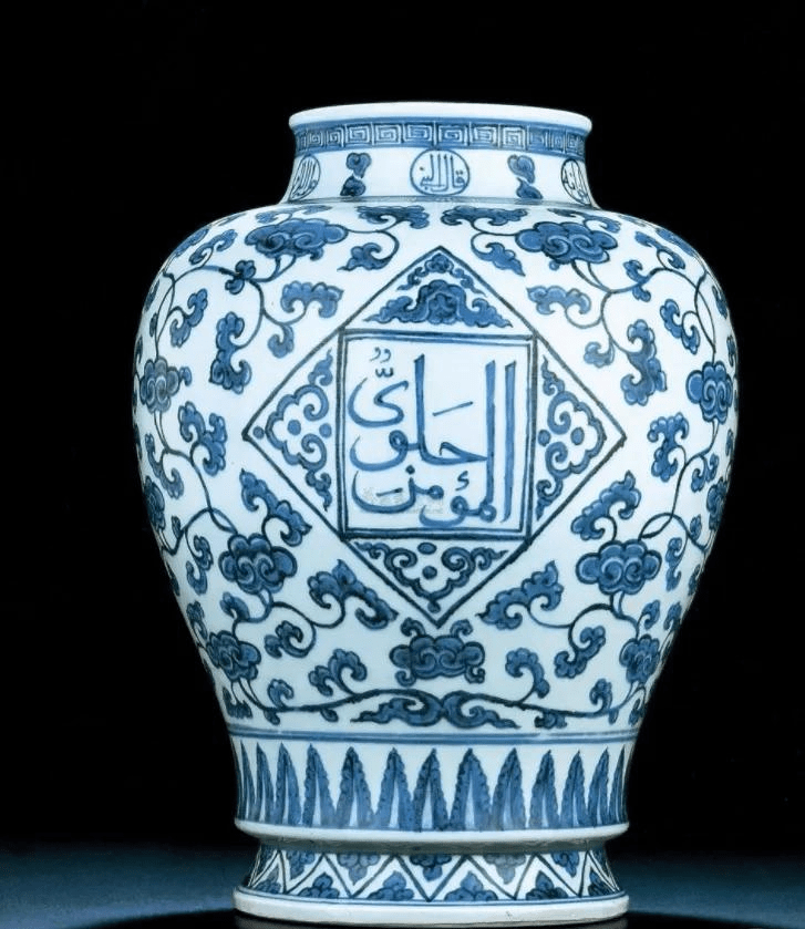 正德年制官窑拍卖鉴赏正德皇帝竟然造出独特的正德官窑瓷器