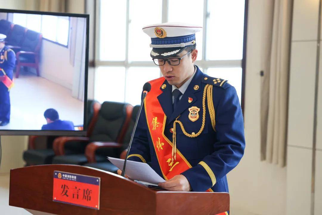临汾消防襄汾829民房坍塌抢险救援记功表彰仪式隆重举行
