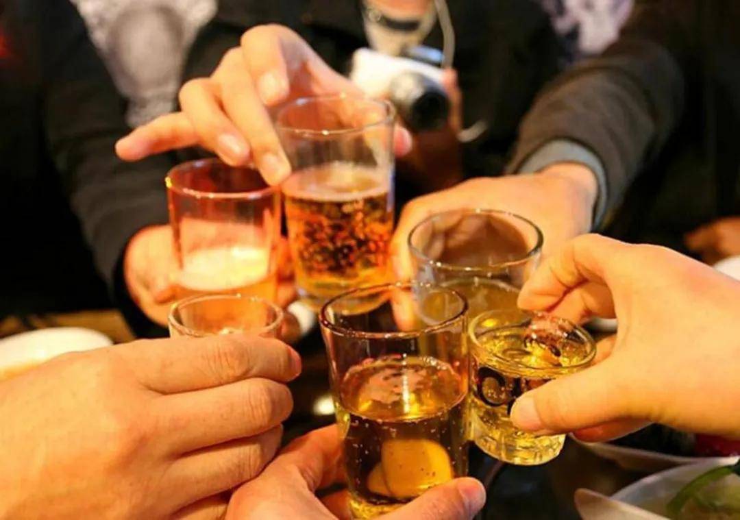 年底了,各种喝酒聚餐应酬应接不暇,喝完酒后难免会有醉酒等情况,而最