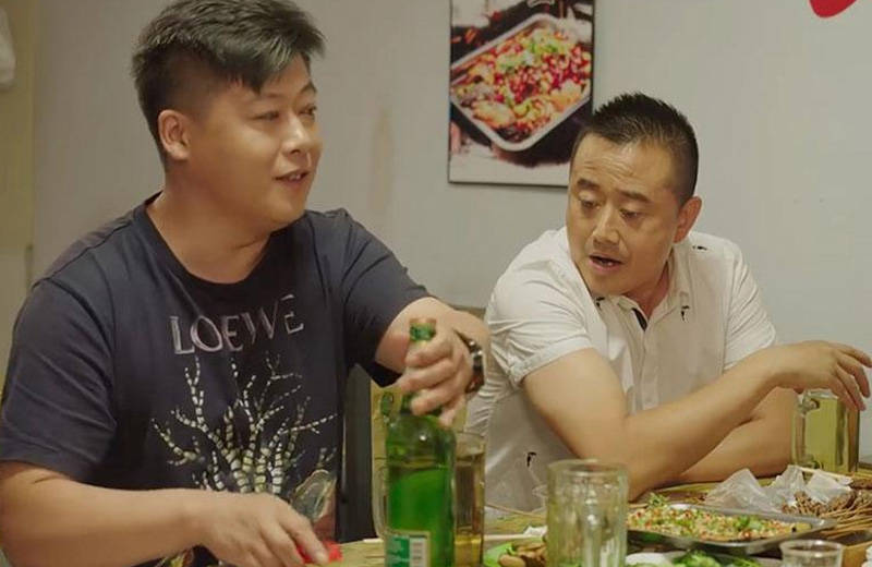 虽然作为演员贺树峰出演的作品并不是很多,但他应该也有着较为丰厚的