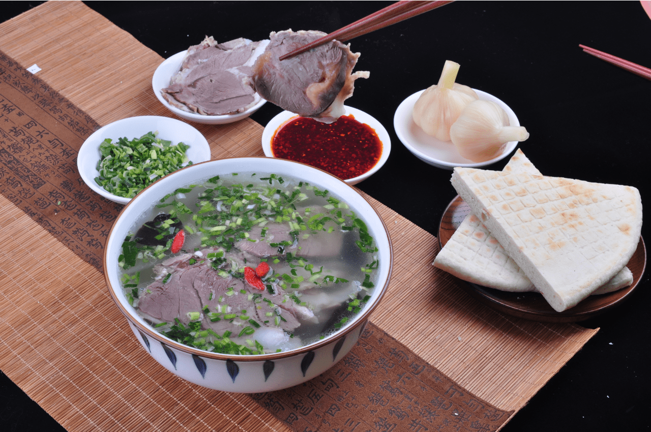 兰州的羊肉泡馍哪一家好吃?可以加盟吗?