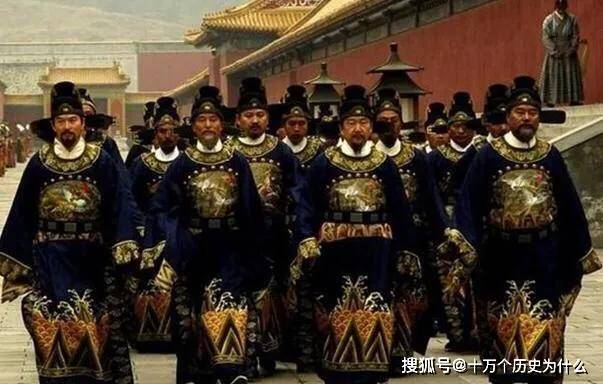 堪称是国家最“夜猫子”,古代士大夫阶级也面临着“早起”的折磨