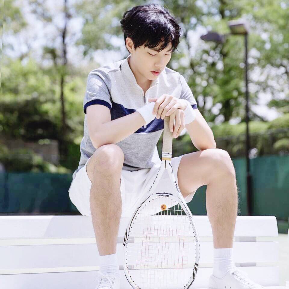 原创大器晚成柳俊烈为生计搬一万张椅子凭请回答1988爆红亚洲