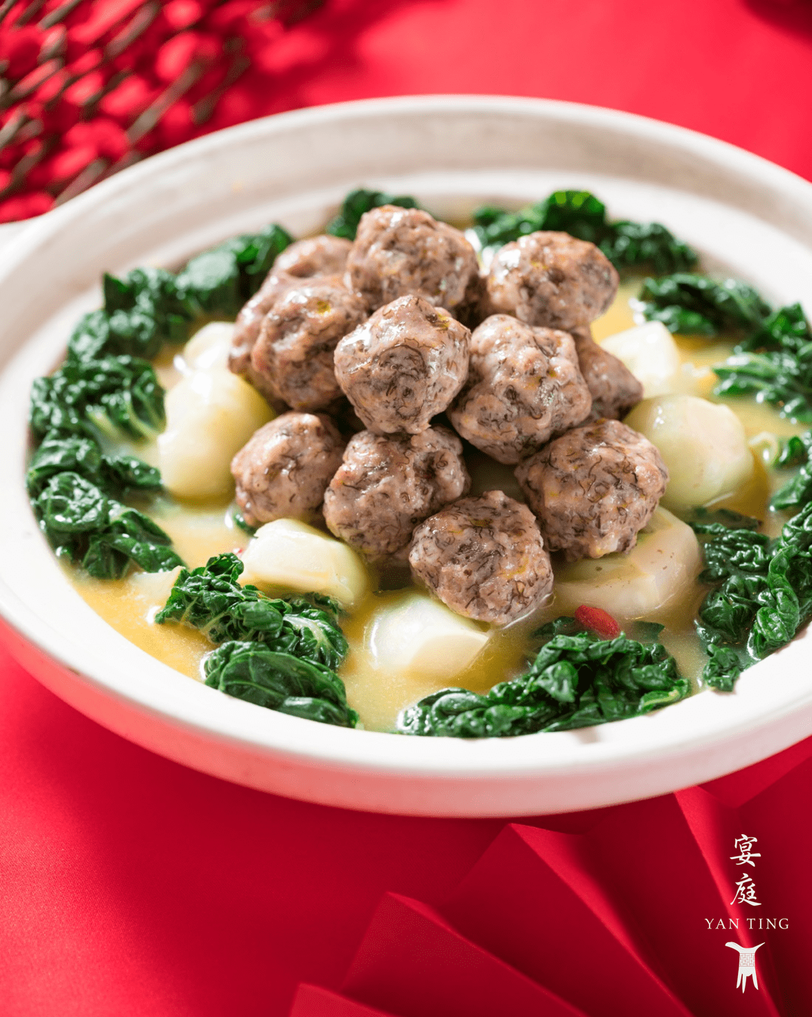 土猪圆煲淋奶白菜