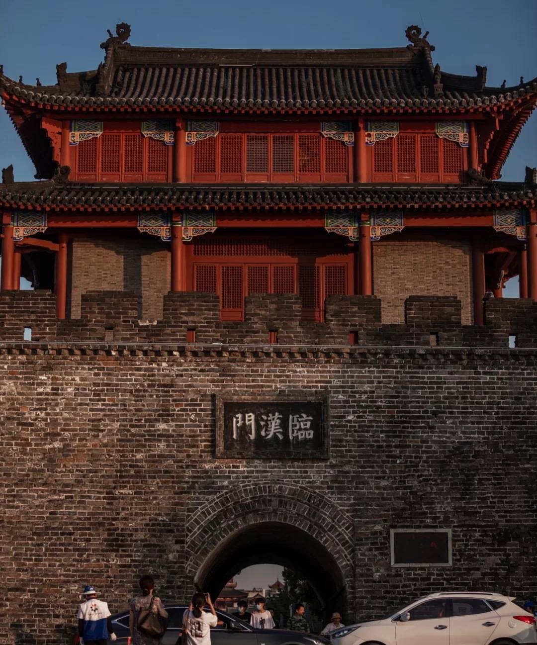 fashionidol时尚盛宴坐落襄阳呈现历久弥新的经典美感