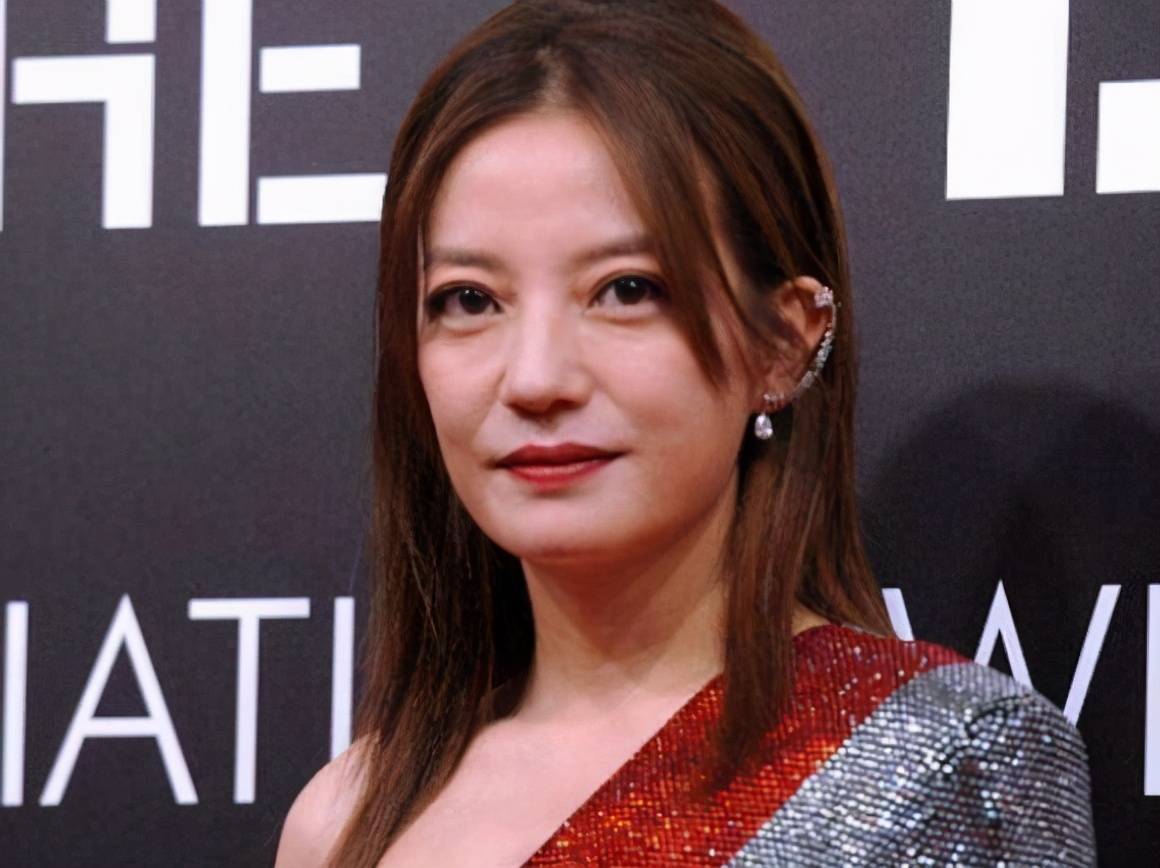 没了胶原蛋白,这些女明星的脸成了灾难?