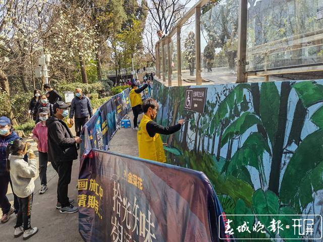 亚洲象走上“墙”成景观！昆明动物园大象馆27米文创墙绘画亮点多多…