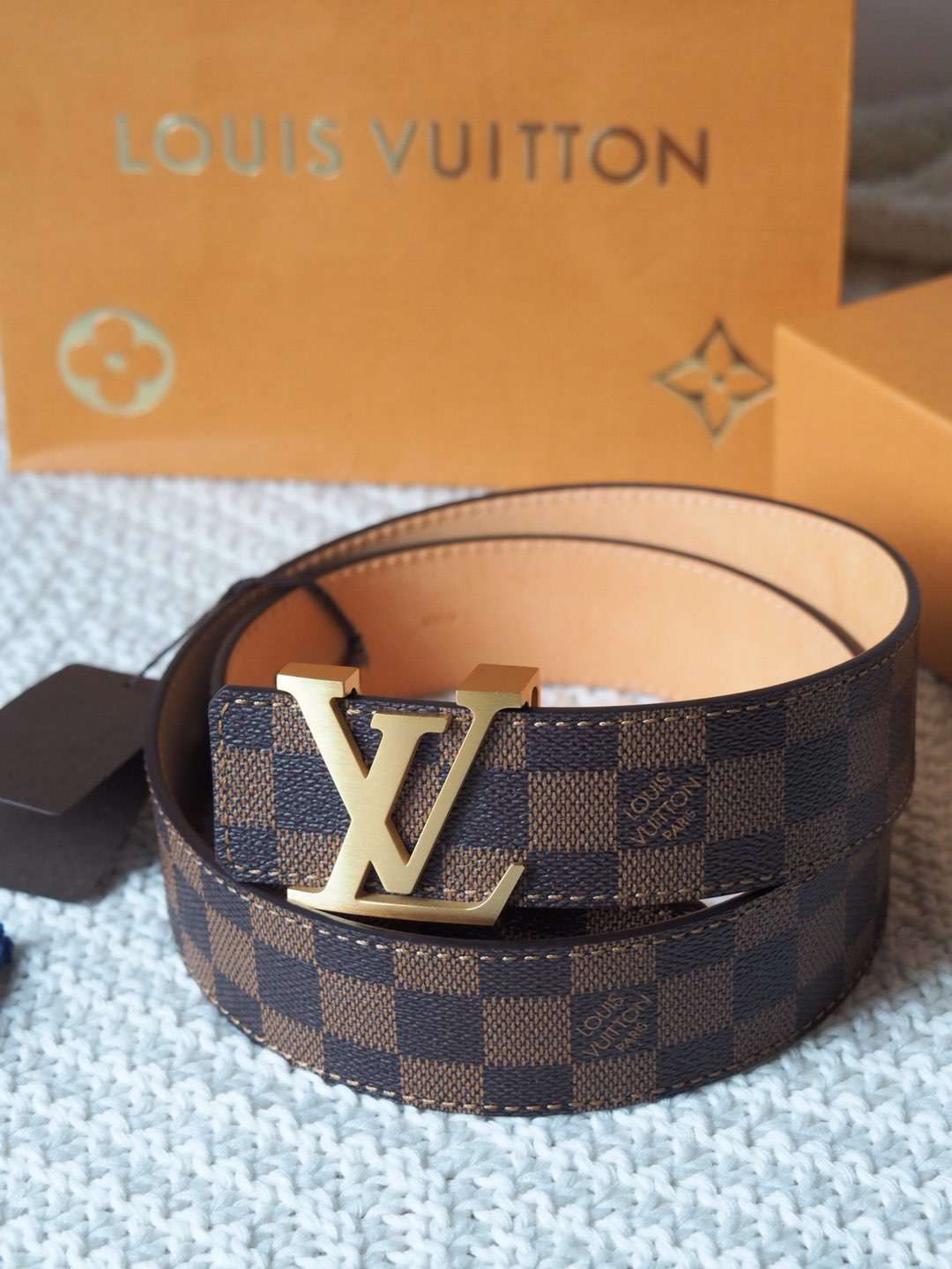 lv腰带商务男士皮带图片大全 教你挑选合适的尺码