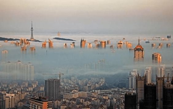 在山东的海市蜃楼中看到古战场,这是否能说明平行宇宙是存在的?