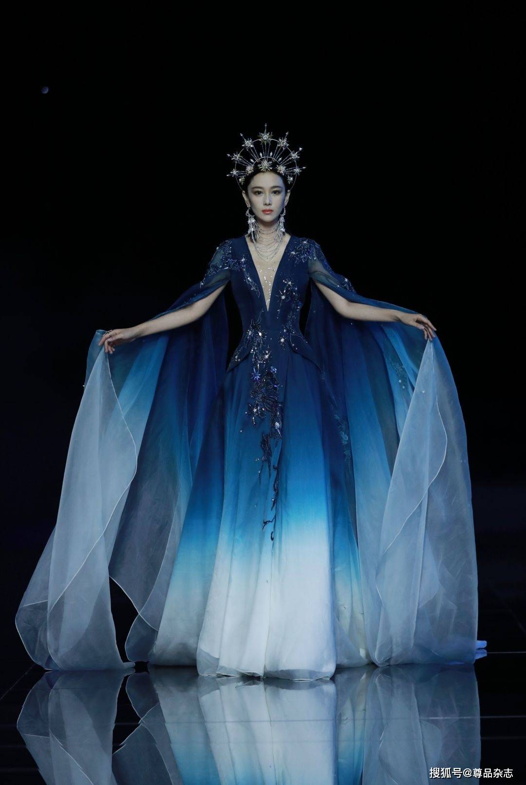 惊艳巴黎的盖娅传说让世界聆听中国设计的声音