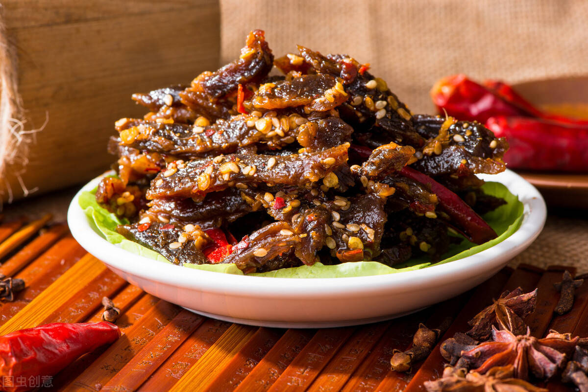 麻辣牛肉条,自己在家做追剧小零食,香辣入味特有嚼劲,做法简单