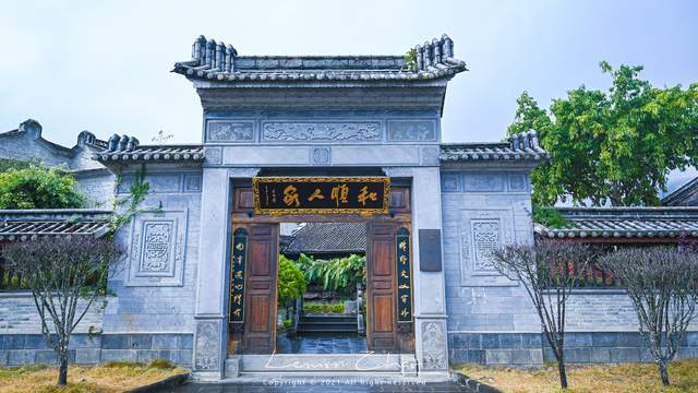 中国最大最古老的乡村图书馆，不在北上广，却在中缅边境小城中