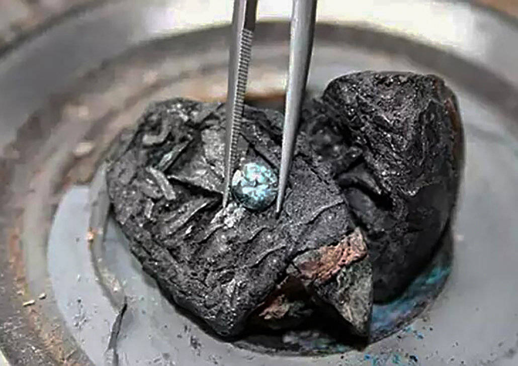 骨灰下葬多年后会变成什么,科学如何解释?