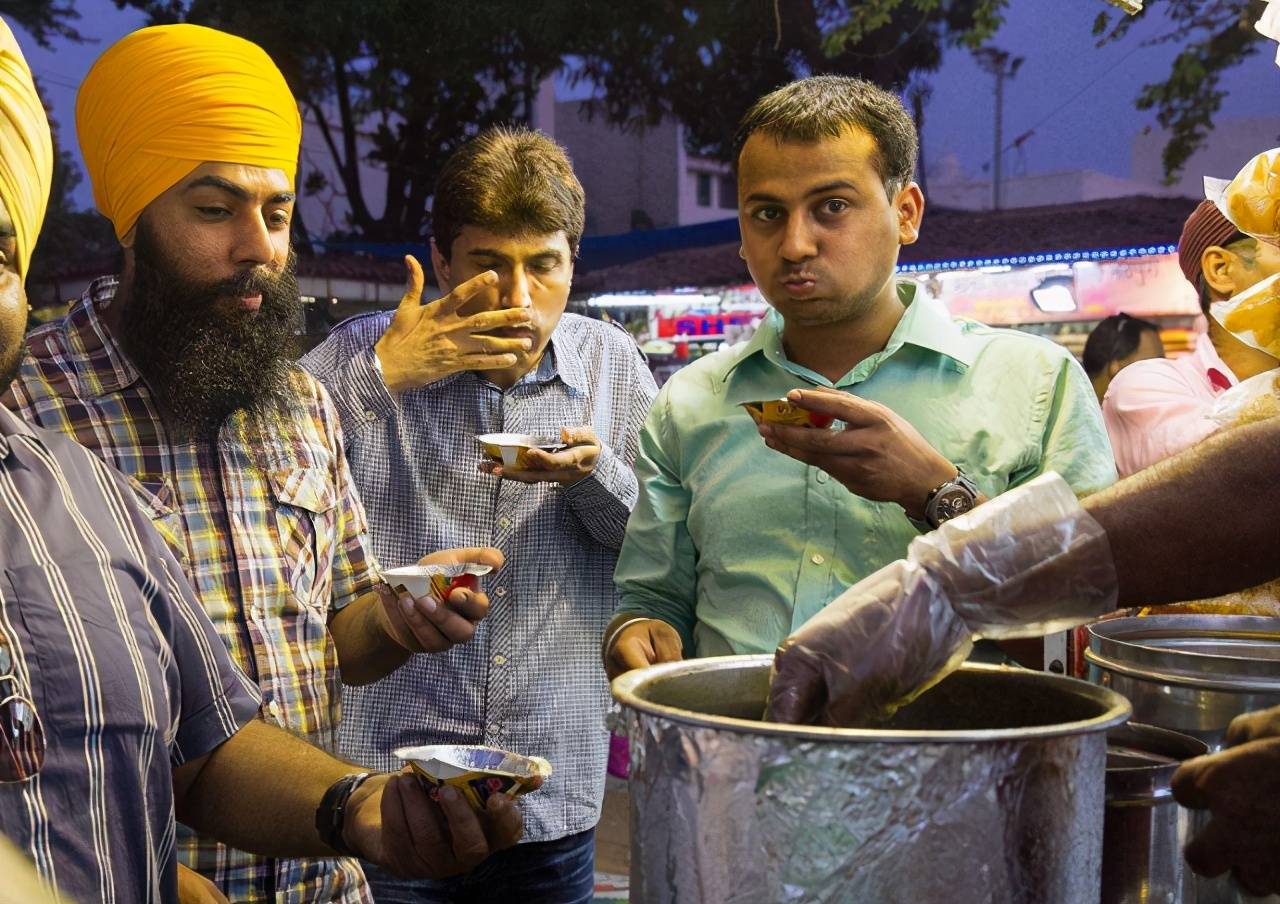 印度人为什么爱吃咖喱?咖喱到底是用什么做的?看完涨知识了