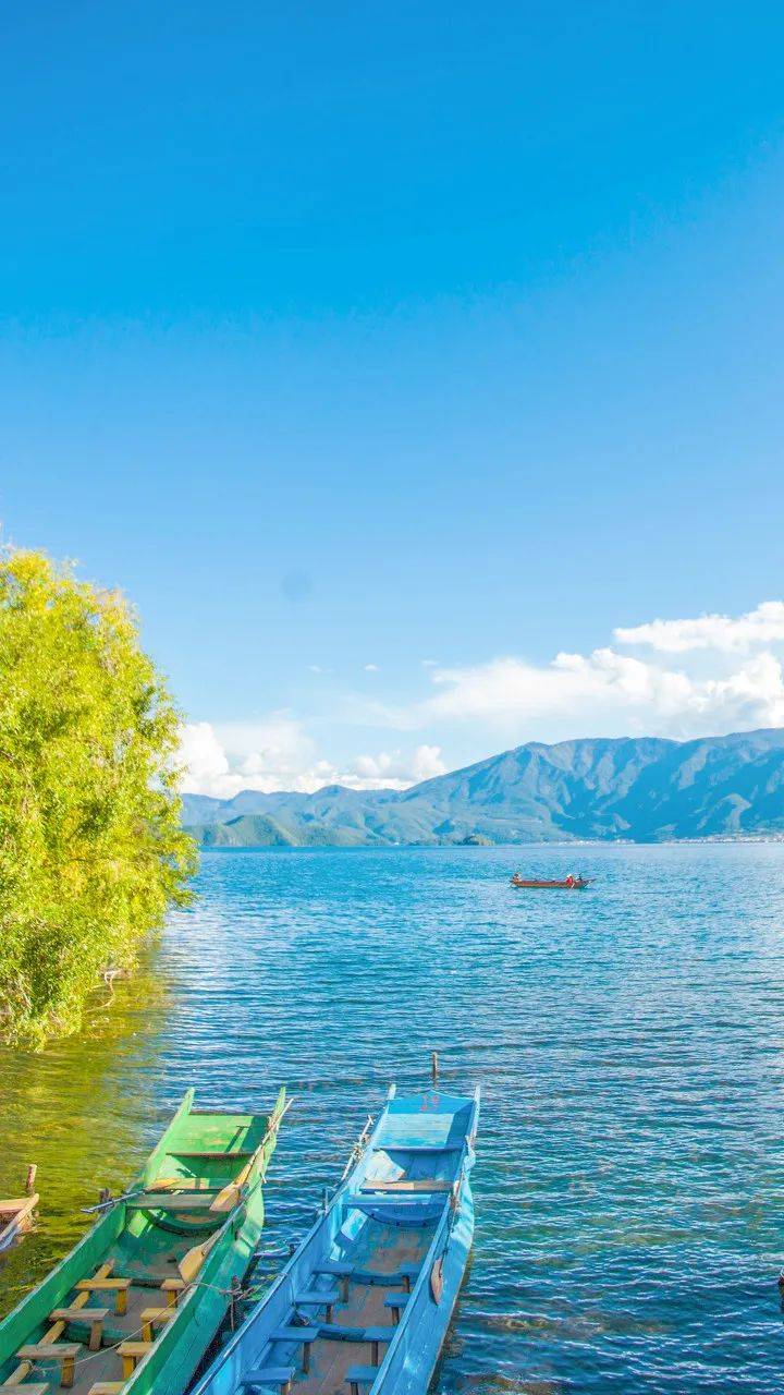 中国最美湖泊排行榜:湖光山色之间,是精美绝伦,岁月静好