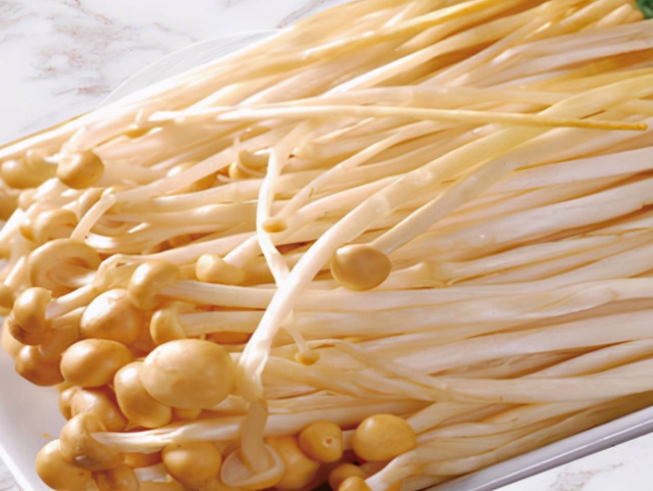 原创爱吃金针菇的人要注意了!我也是今天才知道,看完赶紧告诉家里人