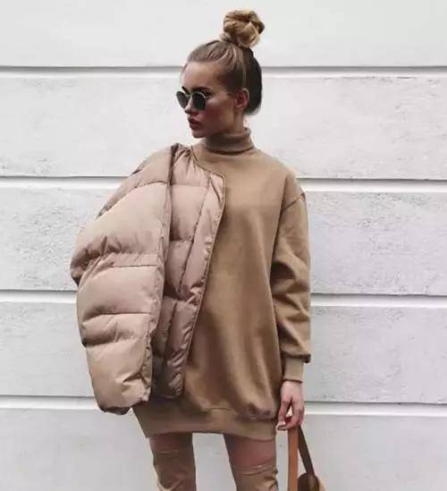 怎么挑选羽绒服长款 17f47fa40eda40b7bd3b61cfa054ab77.jpeg