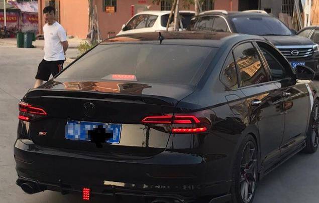 朗逸plus"黑武士",比迈腾还帅气,惊艳夸张,堪比大众cc!