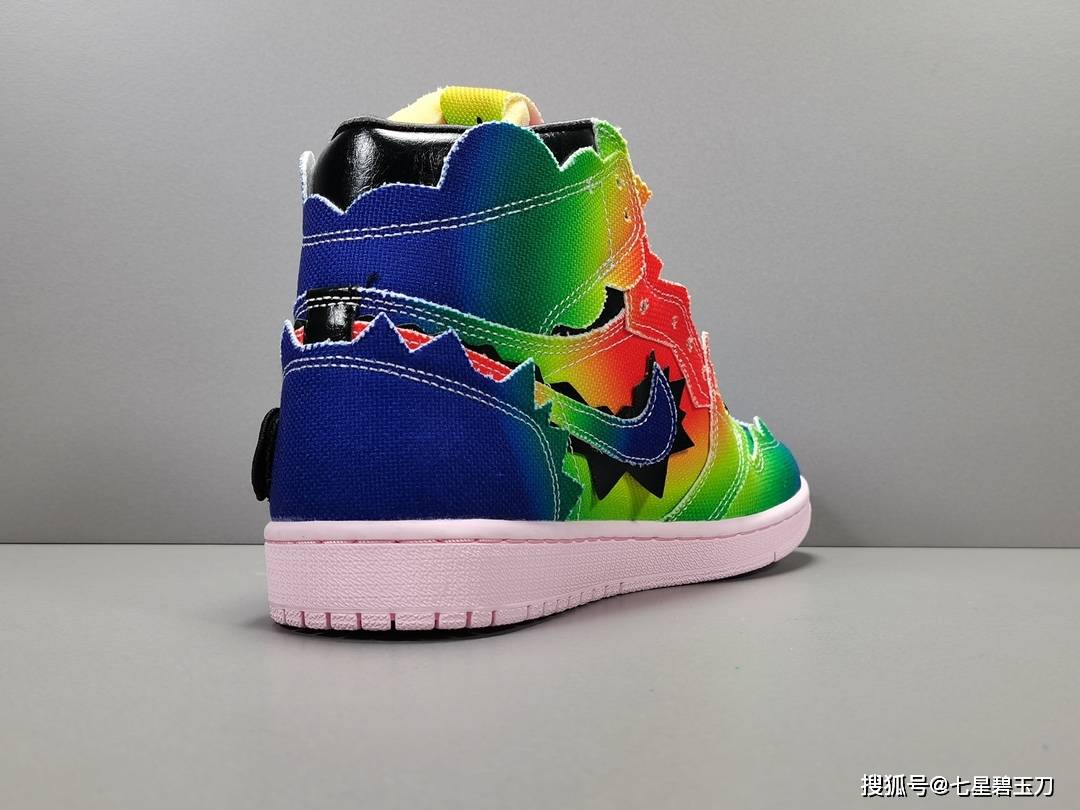 balvin联名aj1 笑脸拼接 渐变彩虹