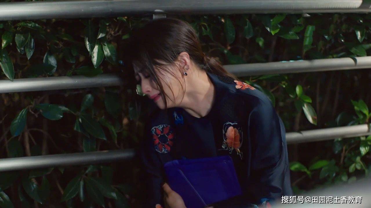 24岁杭漂女孩洛洛被江水卷走微博控诉"我倒宁愿花钱买断亲情,从此两不