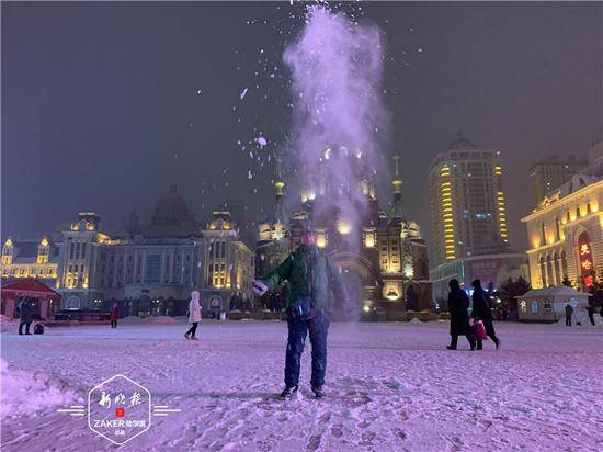 雪中冰城 如置身“雪国”