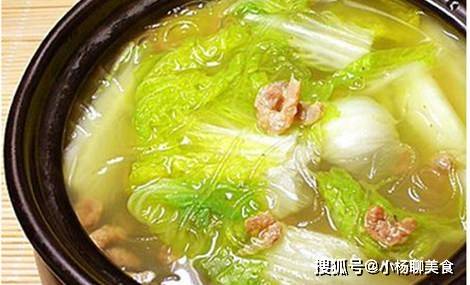 大白菜不再炒着吃了 冬天喝碗白菜汤 防癌又增强抗病能力 营养