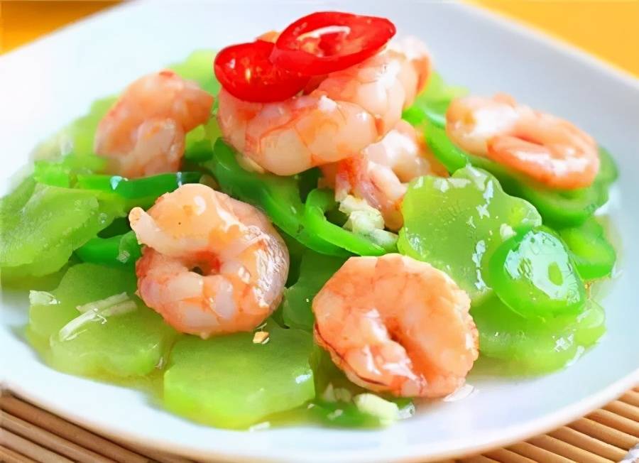 难怪饭店的素炒虾仁好吃原来做法有诀窍学会给家人露一手吧