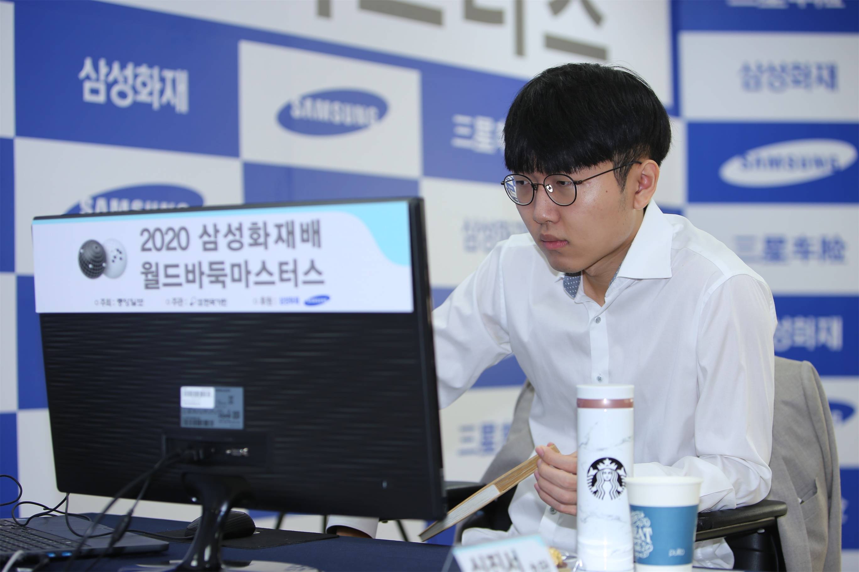 中国第一人柯洁距离冠军仅一步之遥,而韩国第一人申真谞则命悬一线