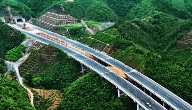 江西一高速在建，长约78公里，预计在年底通车