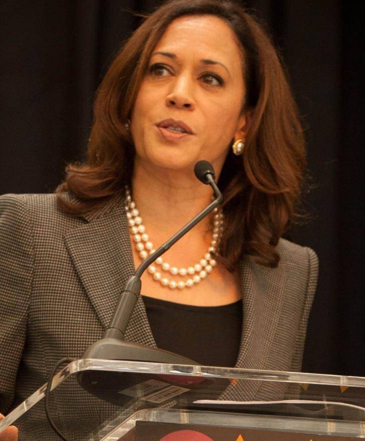 卡玛拉·哈里斯