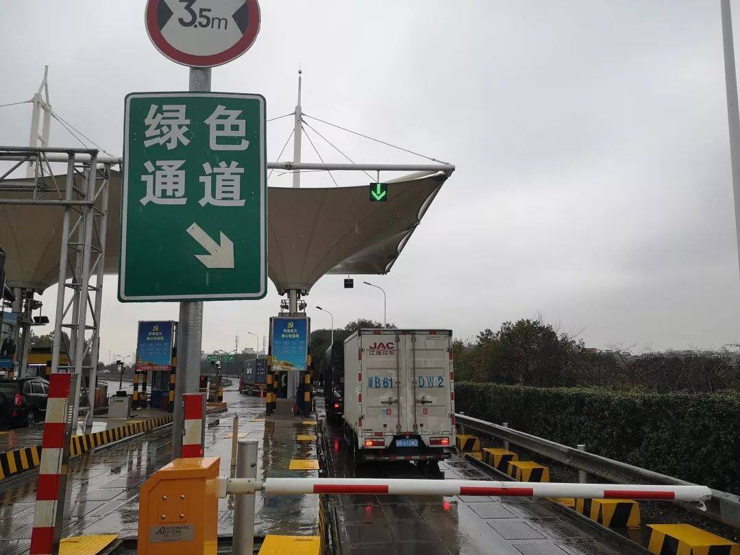 为什么老司机坚决不拉原绿通免费通道?原因很现实