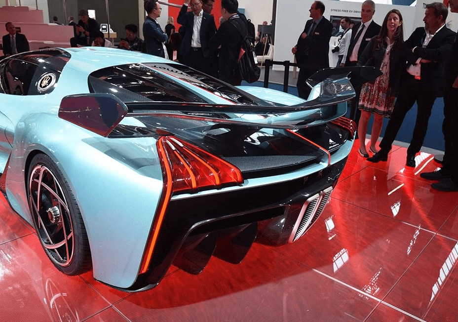 投资100亿,红旗超跑年内量产,1400匹马力,1.9秒破百_跑车