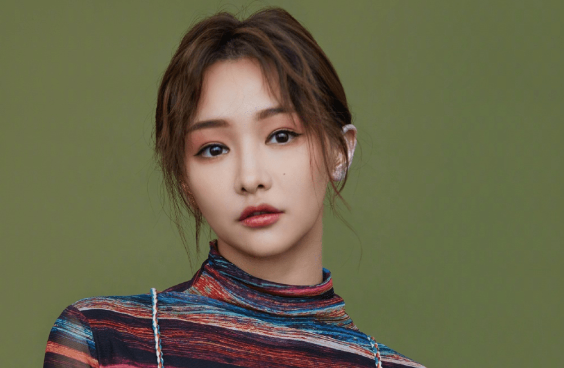 和富婆谈恋爱是什么感受?miss分享心得,lol老玩家:求应聘男友