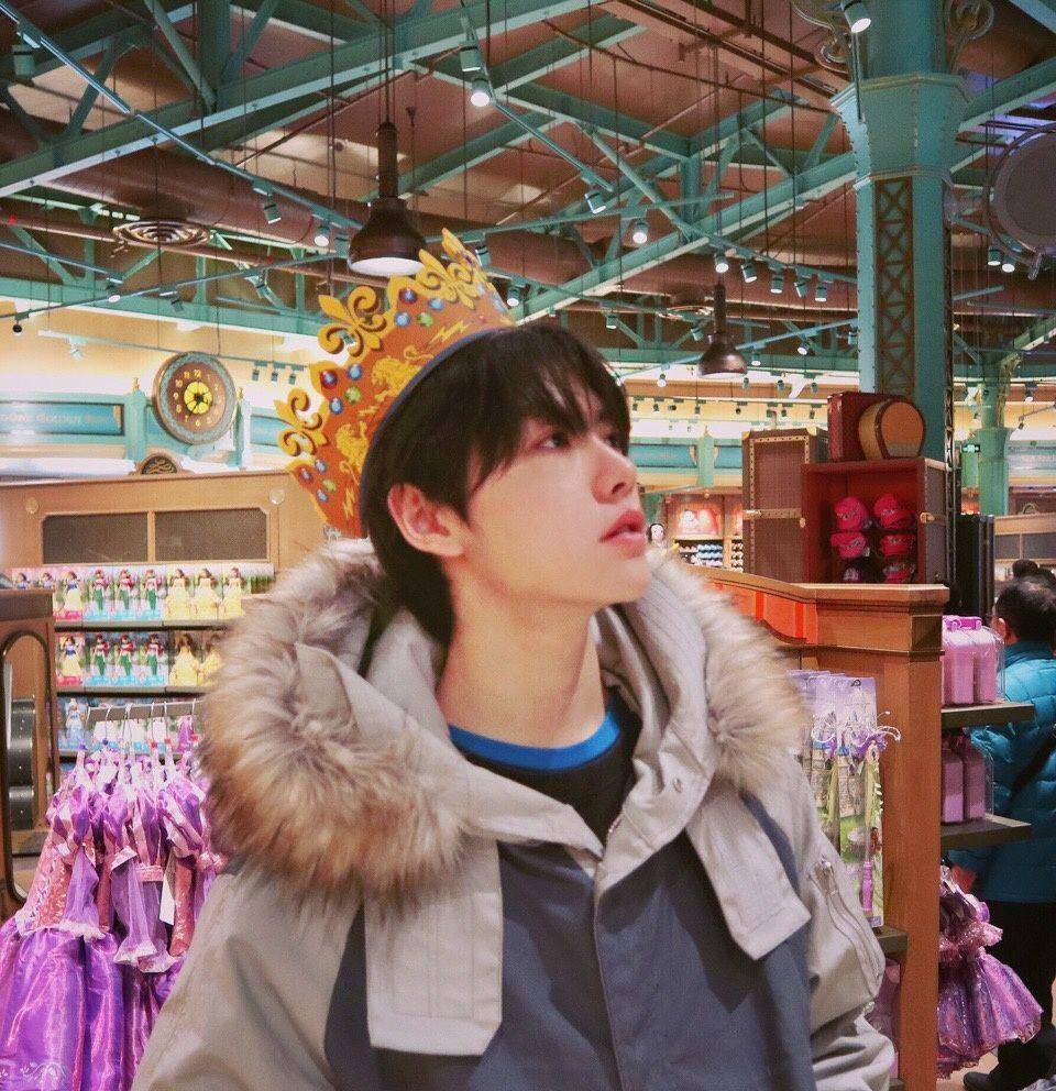 肖宇梁私下穿搭好独特!这不食人间烟火的气质就是张起灵本人了吧