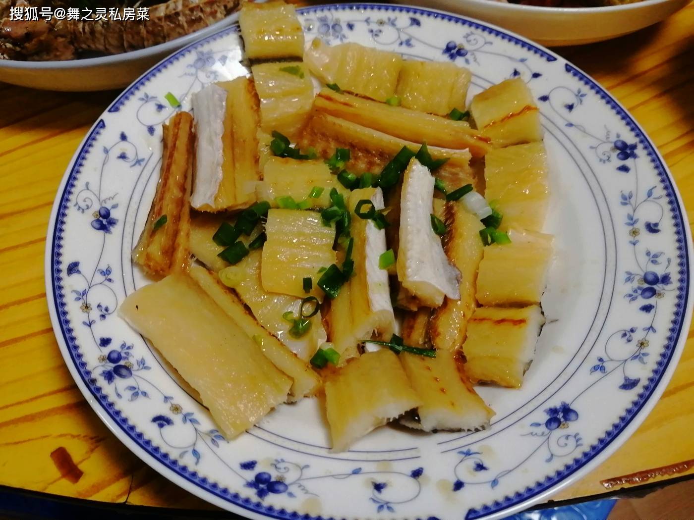 原创老福州人的年夜饭喜欢整一桌传统菜老人喜欢年轻人也爱吃