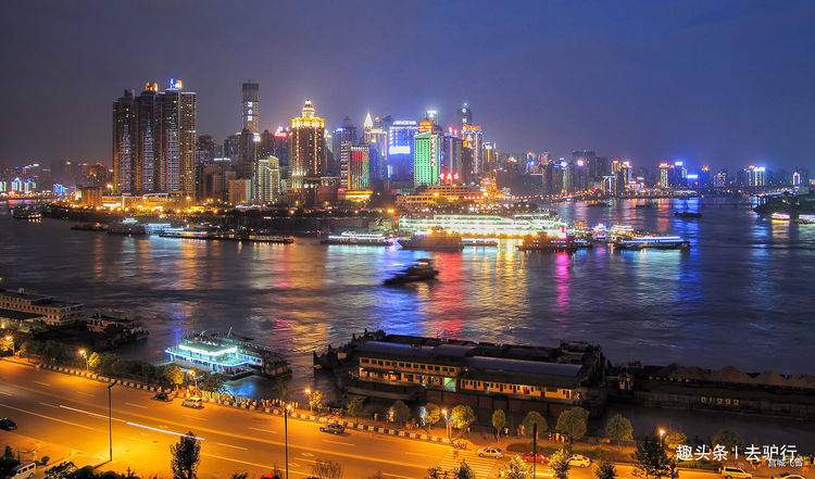 中国最火的网红城区，平均1公里挣近70亿元，年接待游客6700万