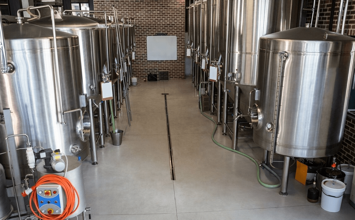 开酒厂需要什么酿酒设备,传成大师兄告诉你