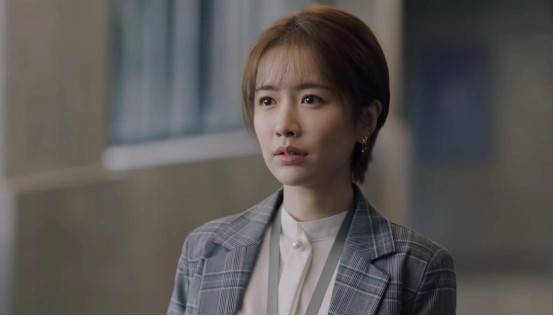 《紧急公关》圆满收官 李春嫒演技灵动实力圈粉_夏茉