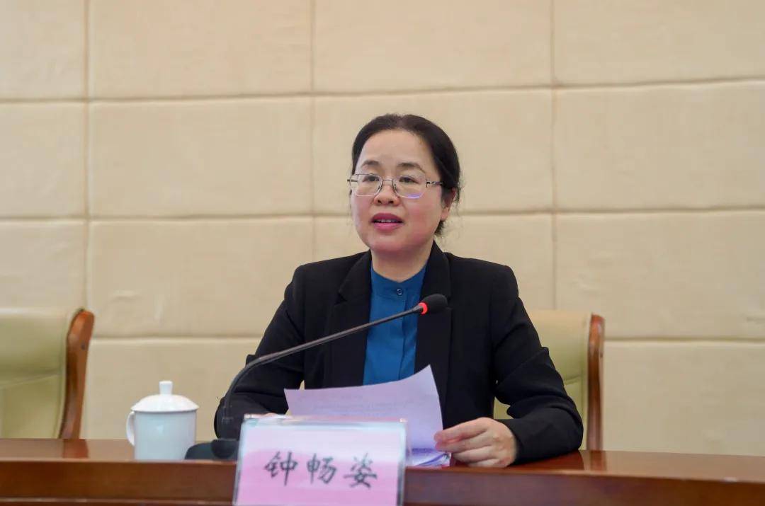 市长钟畅姿在会上指出,近年来,我市坚持把抓好质量工作摆在突出位置
