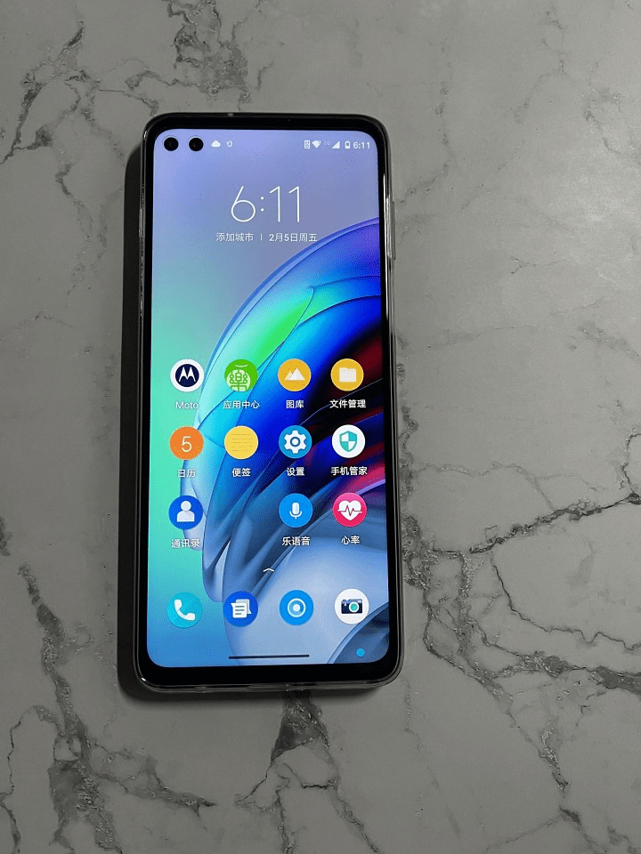 motorola edge s 简单入手体验_屏幕